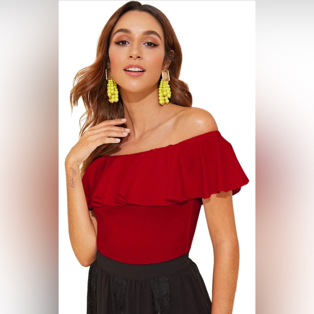 WDIRARA Stretchy Off Shoulder Flounce Sleeve Blouse